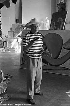 1957 FRANCE. Pablo PICASSO, Spanish painter & sculptor. Provence Alpes Côte d'Azur. Alpes Maritimes. Cannes. Villa La Californie. © Rene Burri / Magnum Photos