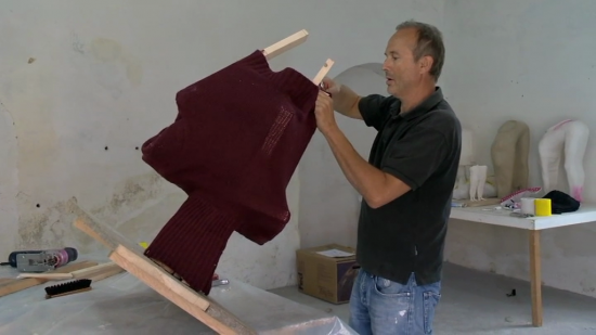 <em>Erwin Wurm, l&rsquo;artiste qui avale le monde</em>